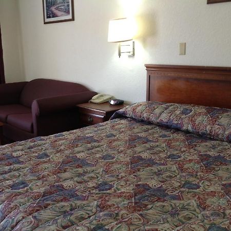 Budget Host Hempstead Inn Brookhollow/Energy Corridor Houston Ngoại thất bức ảnh