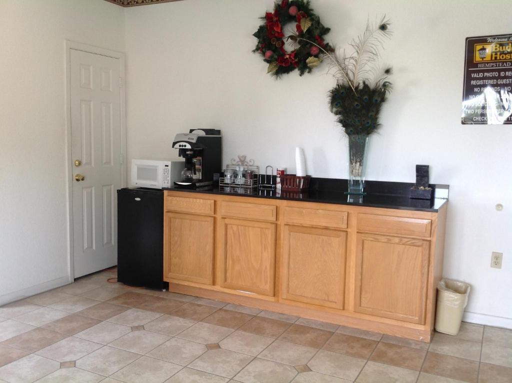 Budget Host Hempstead Inn Brookhollow/Energy Corridor Houston Ngoại thất bức ảnh